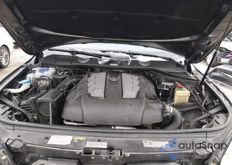 2013 Volkswagen Touareg Tdi Executive from USA, damaged, VIN WVGEP9BP1DD003516